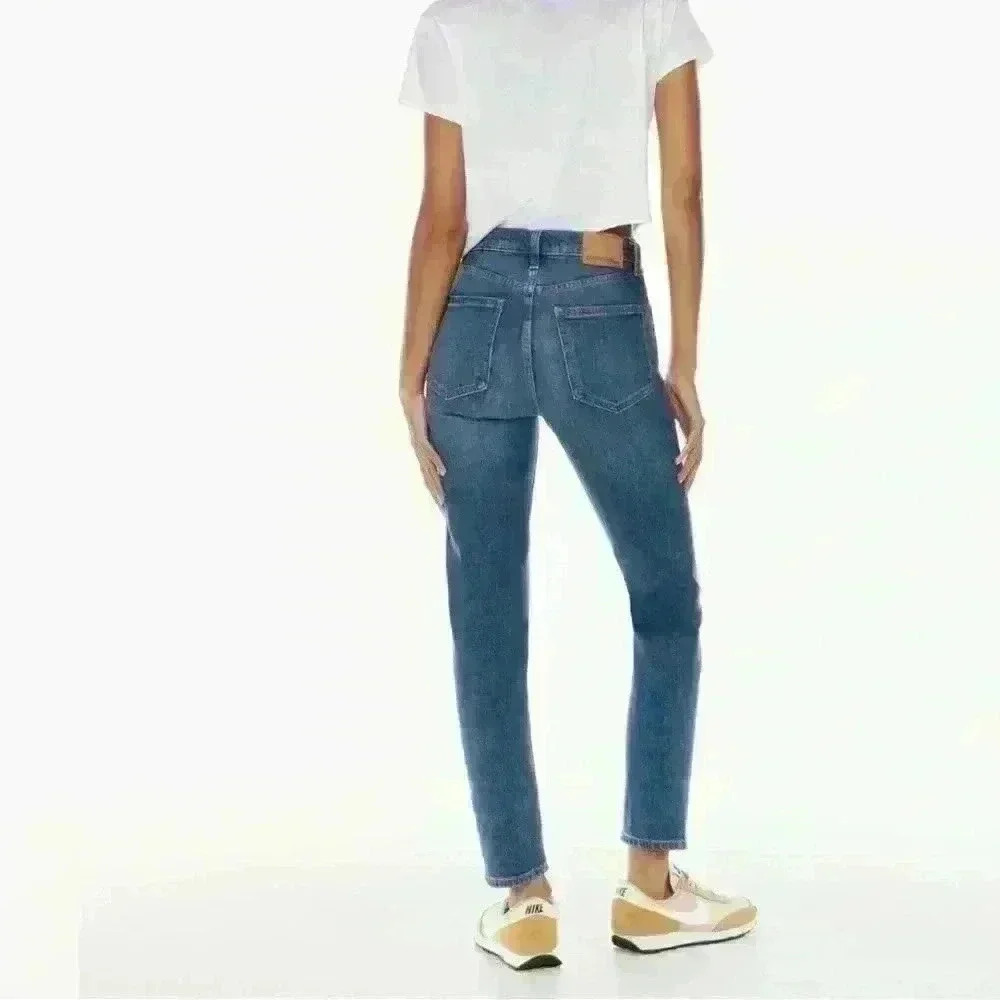 Aritzia Denim Forum The Yoko High Rise Slim Denim size 25 Vintage Wash Cotton - Picture 4 of 15